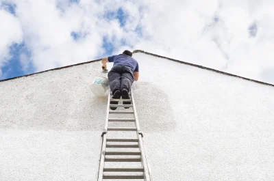 Peinture extérieure à Courtelevant — façades et ravalement